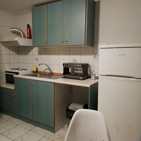 George House Lägenhet Larissa Exteriör bild